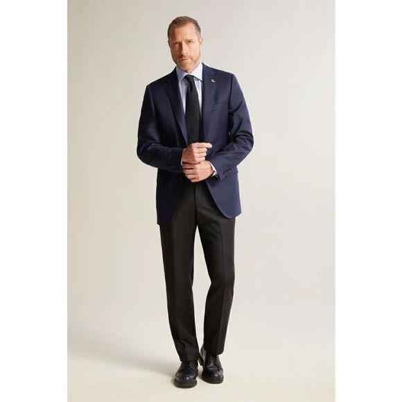 Fratelli Tallia Di Delfino Other - New. Navy Traveler Honey Way Blazer. 40/42 regular. Retails $1395